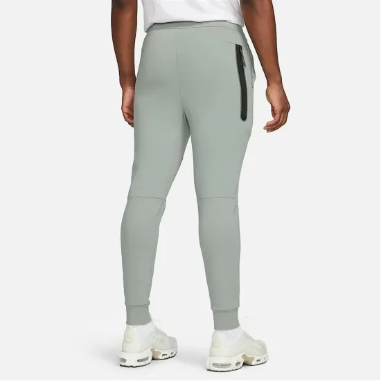 Костюм Nike Tech Fleece Lightweight Full-Zip DX0822-330_DX0826-330
