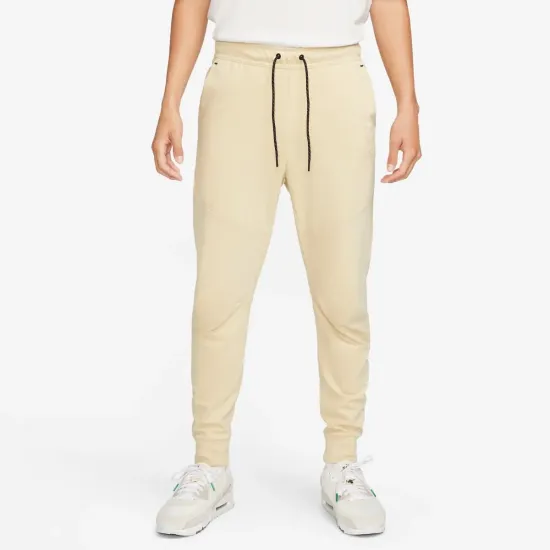 Штани Nike Sportswear Tech Fleece DX0826-783