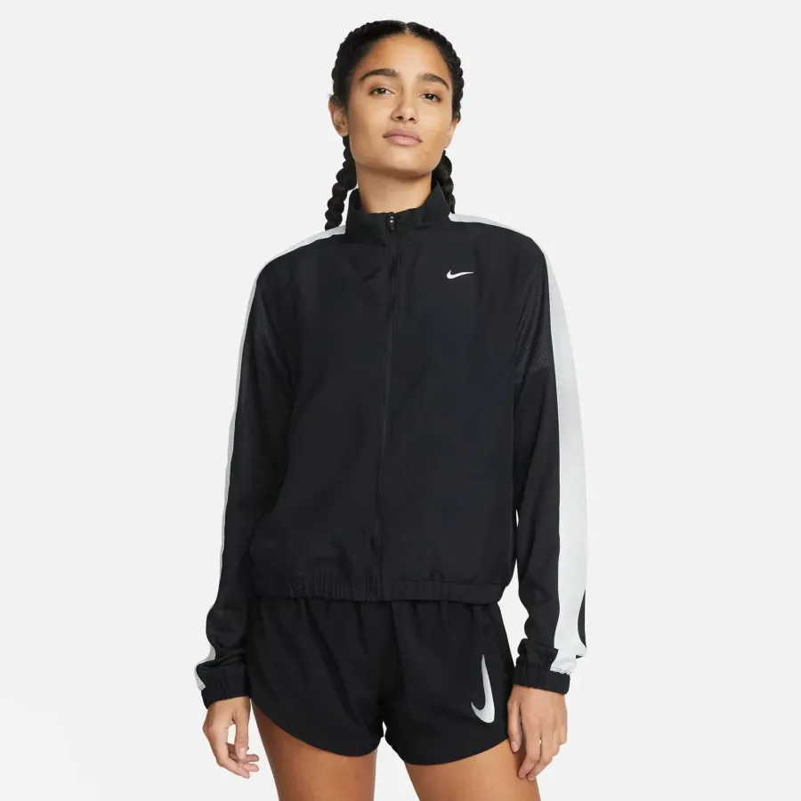 Куртка Nike Swoosh Run DX1037-010