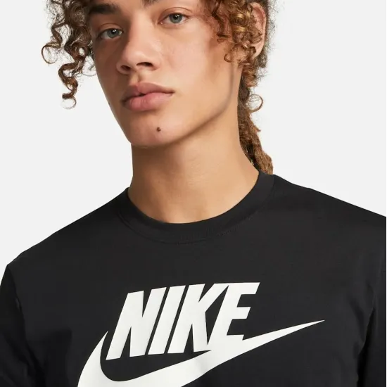 Футболка Nike Sportswear Tee DX1985-010