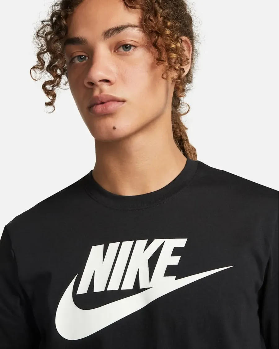 Футболка Nike Sportswear Tee DX1985-010