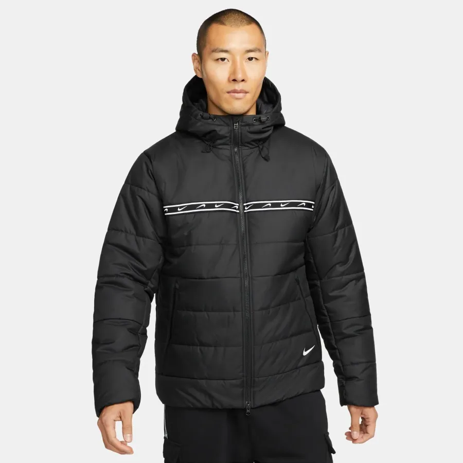 Куртка Nike Sportswear Storm‑FIT Windrunner DX2037-010