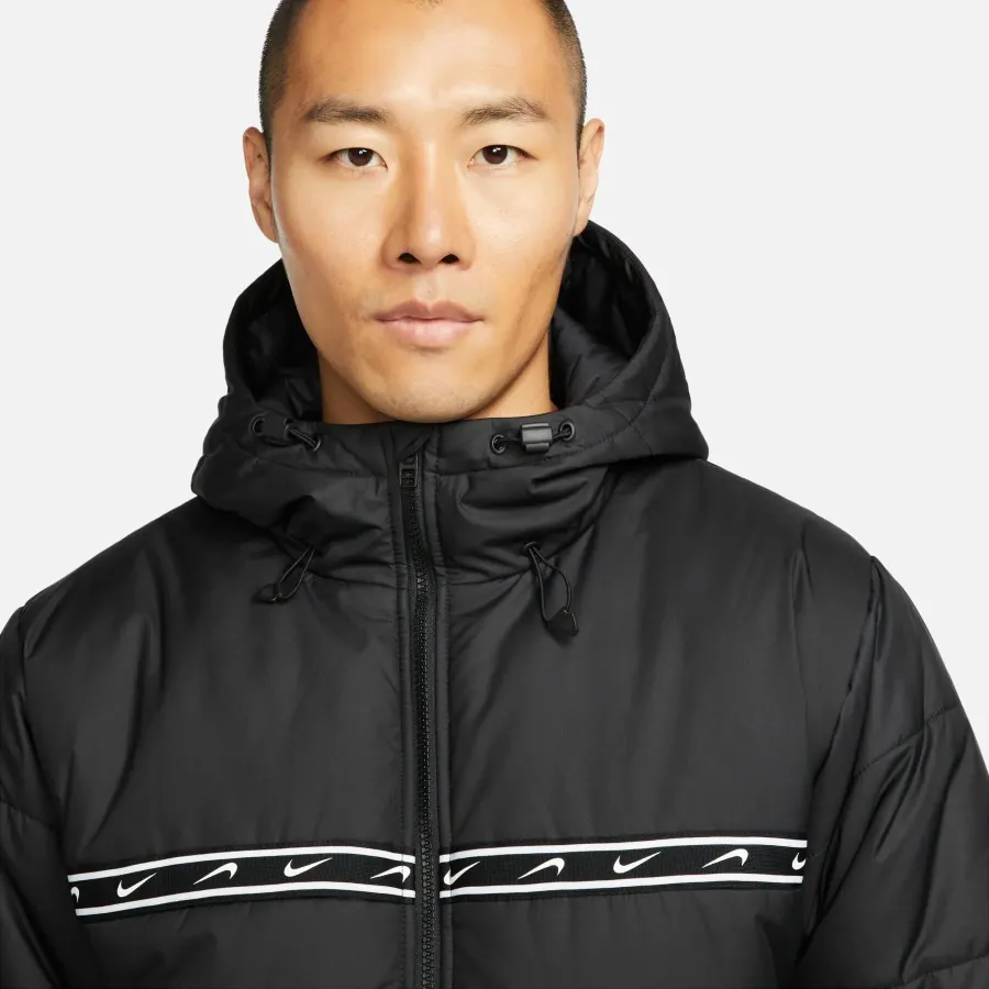 Куртка Nike Sportswear Storm‑FIT Windrunner DX2037-010