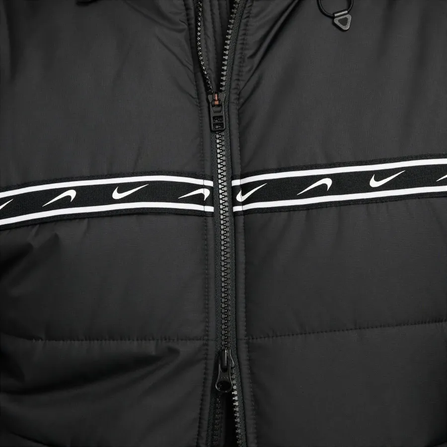 Куртка Nike Sportswear Storm‑FIT Windrunner DX2037-010