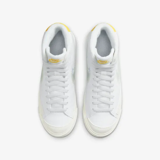 Кросівки Nike Blazer Mid '77 DX3070-100