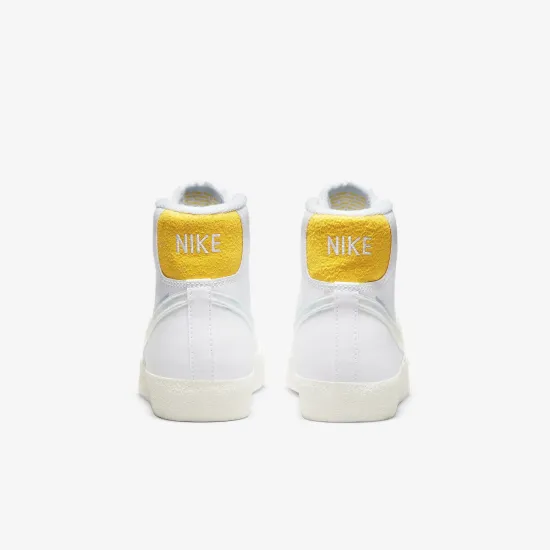 Кросівки Nike Blazer Mid '77 DX3070-100
