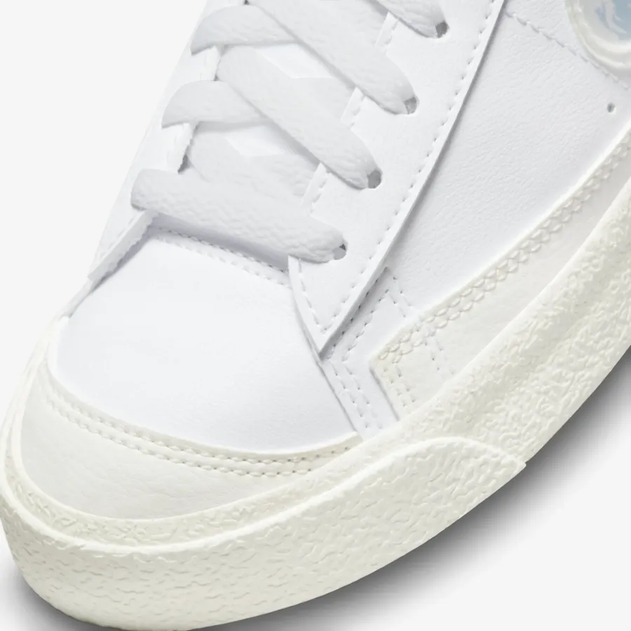 Кросівки Nike Blazer Mid '77 DX3070-100