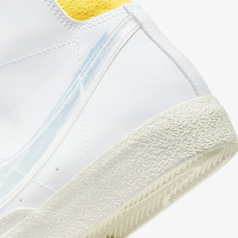 Кросівки Nike Blazer Mid '77 DX3070-100