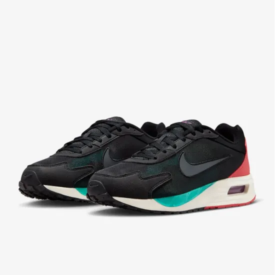 Кросівки Nike Air Max Solo DX3666-001