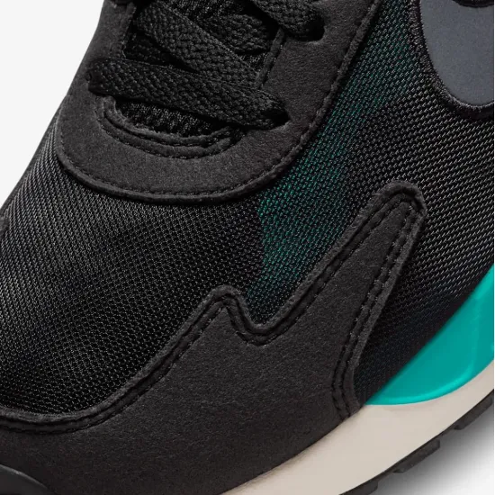 Кросівки Nike Air Max Solo DX3666-001