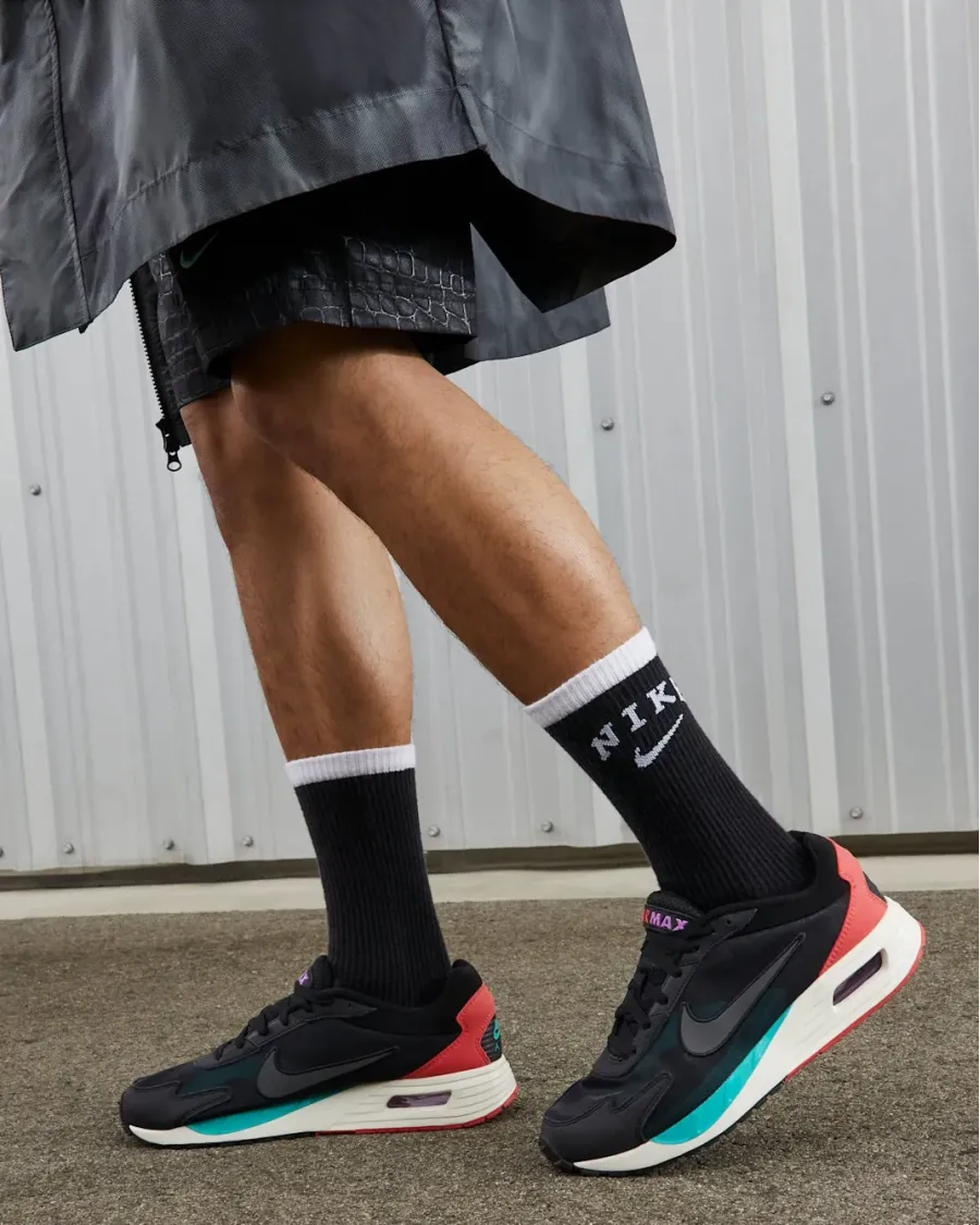 Кросівки Nike Air Max Solo DX3666-001