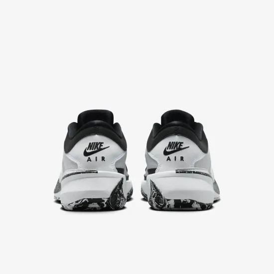 Кросівки Nike Zoom Freak 5 DX4985-101