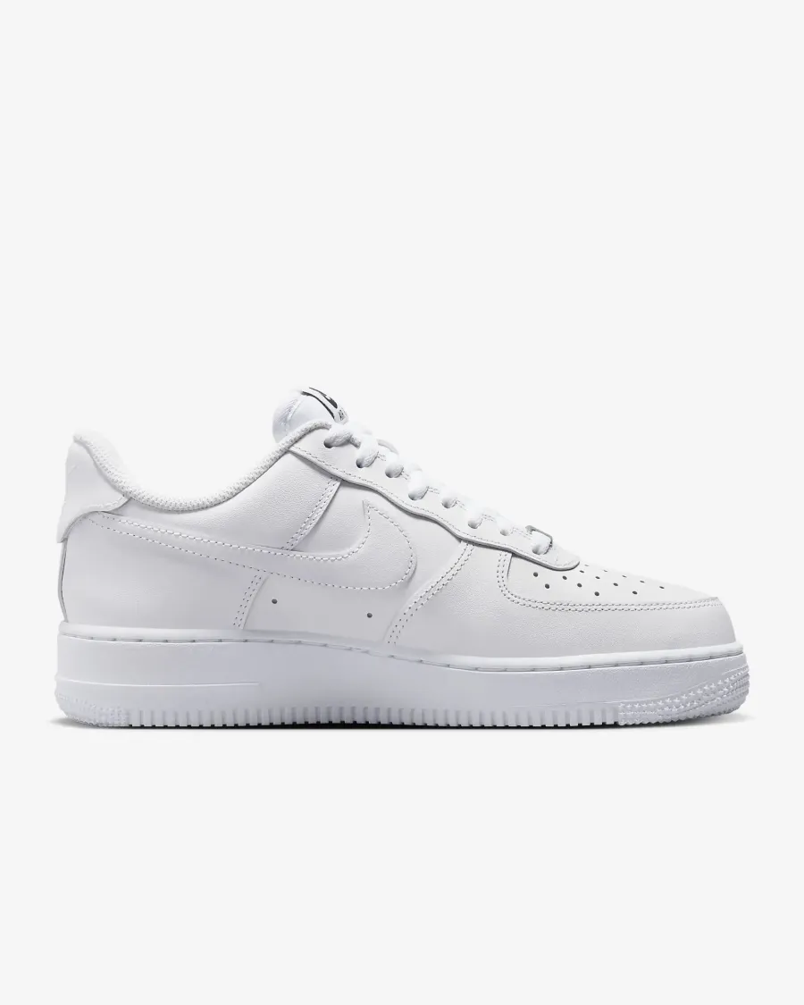 Кросівки Nike Air Force 1 '07 FlyEase DX5883-100