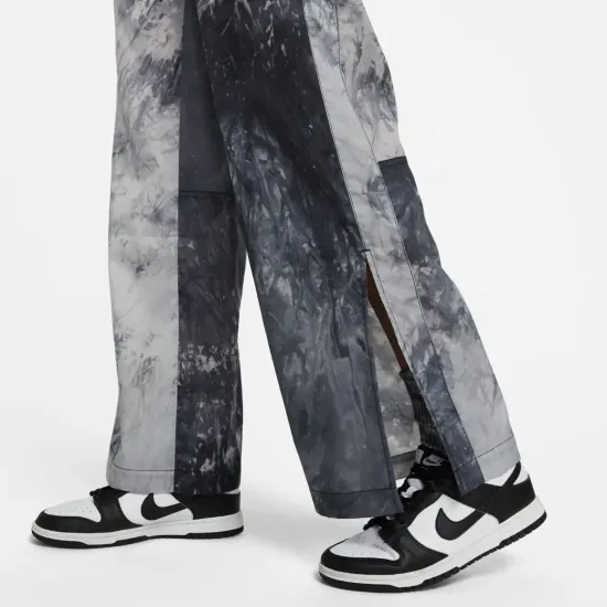 Штани Nike Sportswear Woven Wave-Dye Trousers DX6952-010