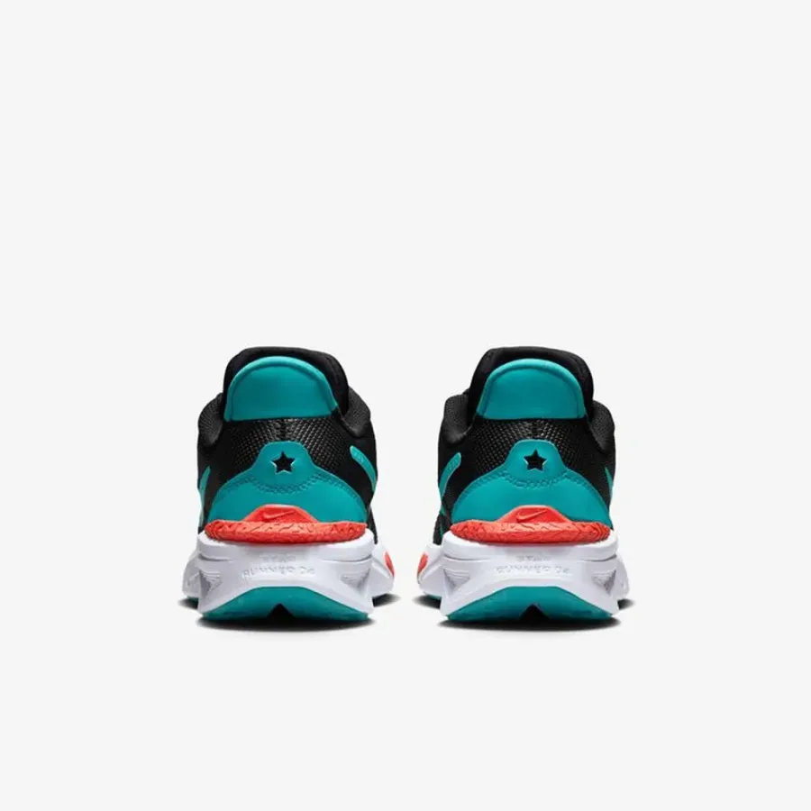 Кросівки Nike Star Runner 4 DX7615-009
