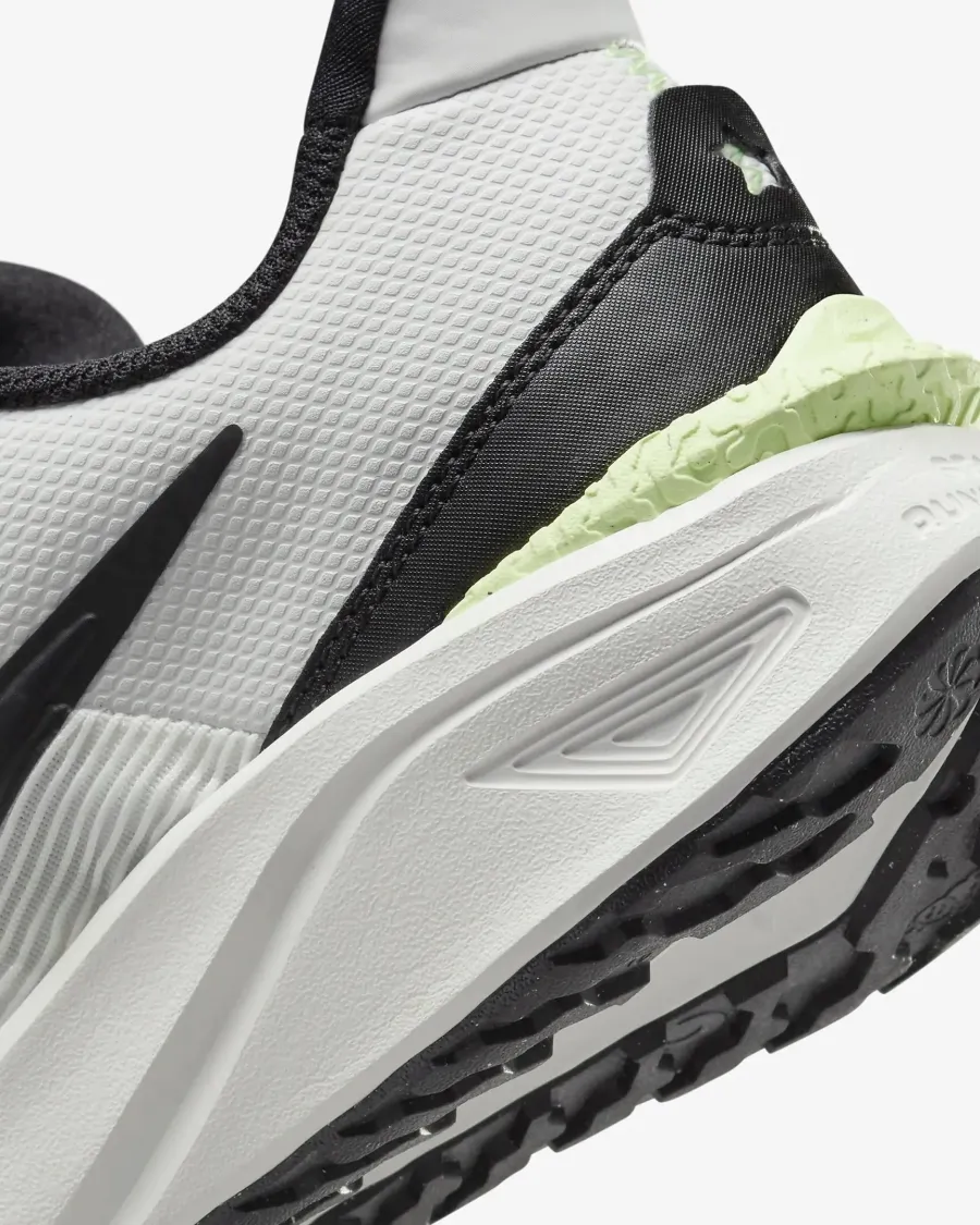 Кросівки Nike Star Runner 4 DX7615-102