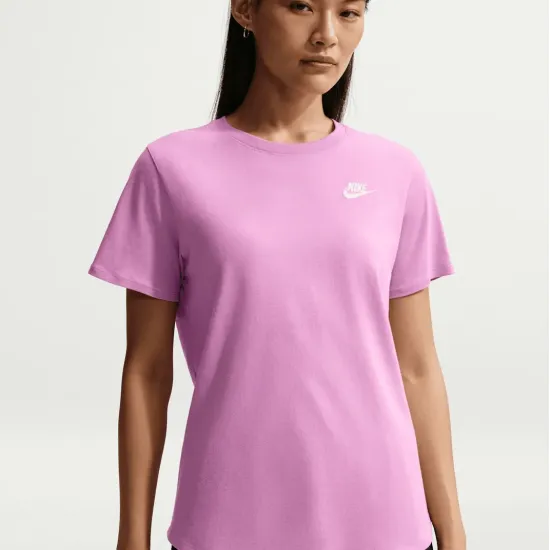 Футболка Nike Sportswear Club Essentials DX7902-503