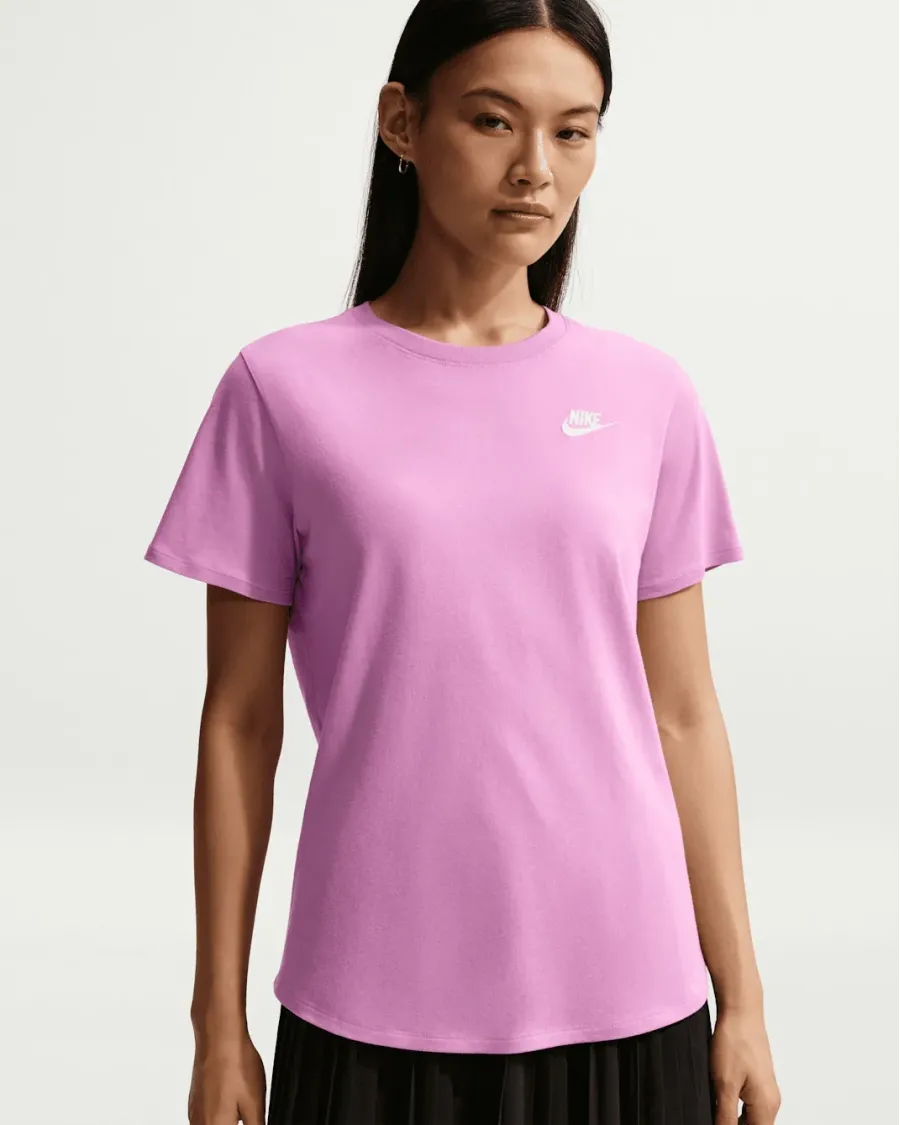 Футболка Nike Sportswear Club Essentials DX7902-503