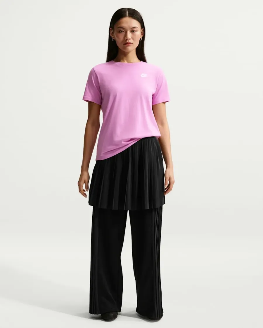 Футболка Nike Sportswear Club Essentials DX7902-503