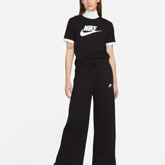 Футболка Nike Sportswear Essentials DX7906-010