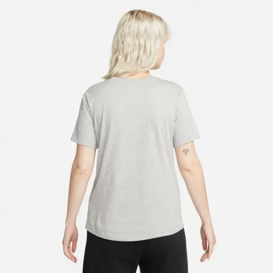 Футболка Nike Sportswear Essentials DX7906-063