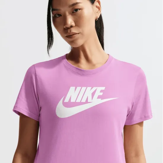 Футболка Nike Sportswear Essentials DX7906-503