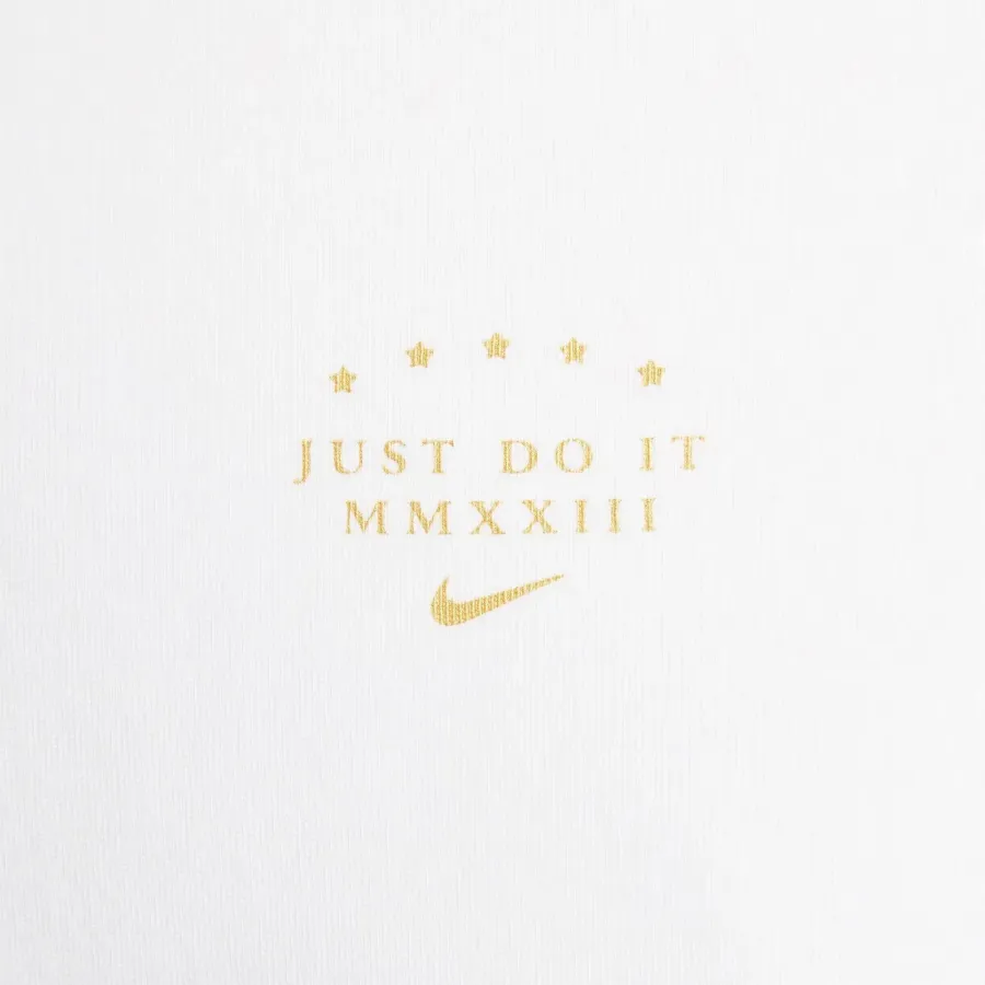 Футболка Nike Sportswear DX7940-100