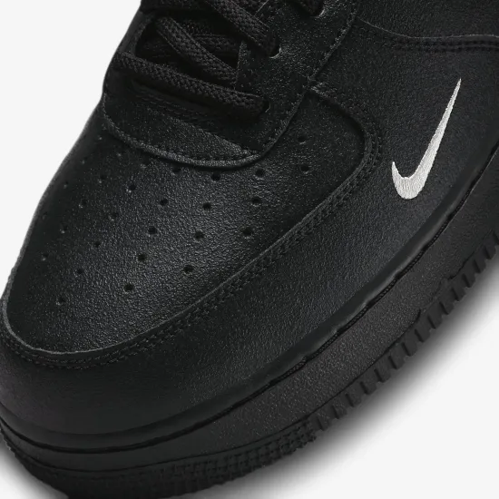 Кросівки Nike Air Force 1 Low '07 LV8 DX8967-001