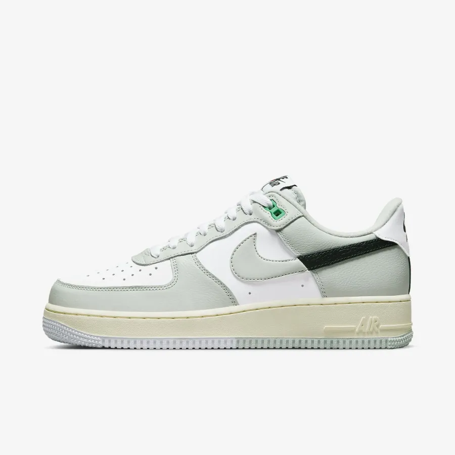 Кросівки Nike Air Force 1 Low DZ2660-001