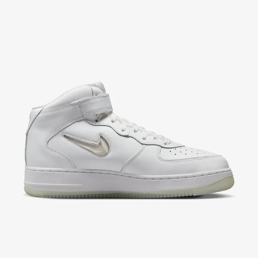 Кросівки Nike Air Force 1 Mid '07 DZ2672-101