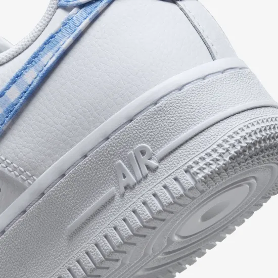 Кросівки Nike Air Force 1 07 Ess Trend DZ2784-100