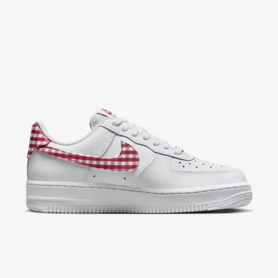 Кросівки Nike Air Force 1 07 Ess Trend DZ2784-101