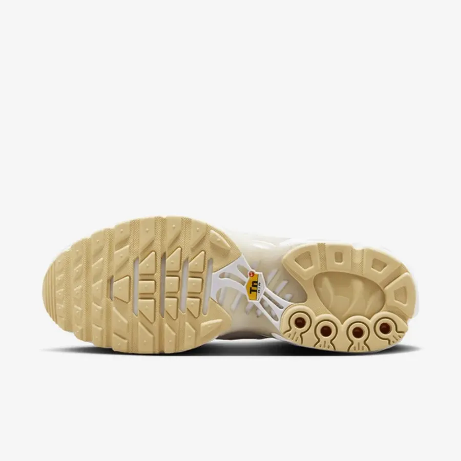 Кросівки Nike Air Max Plus Premium DZ2832-101
