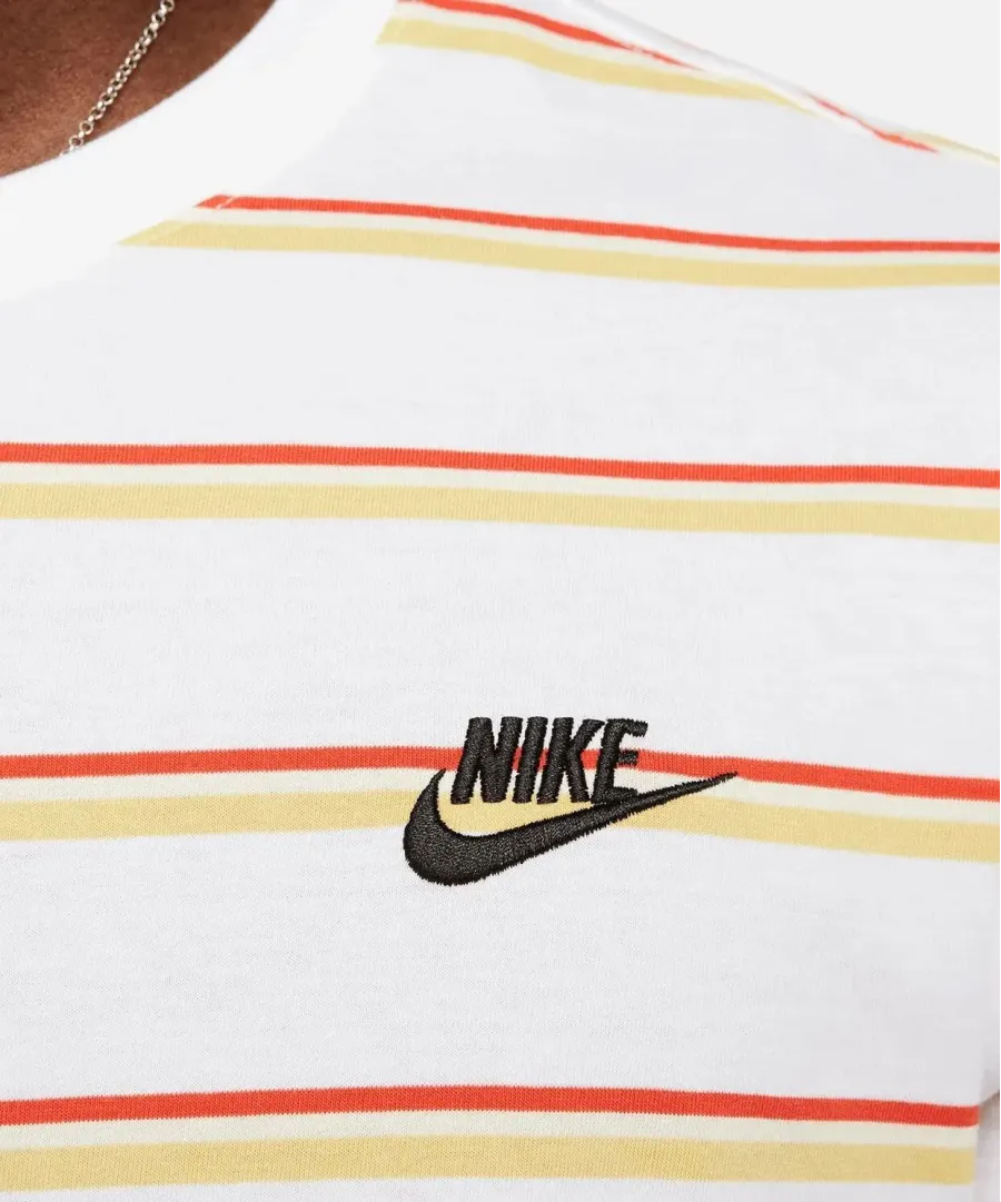 Футболка Nike Sportswear Club Stripe Tee DZ2985-100