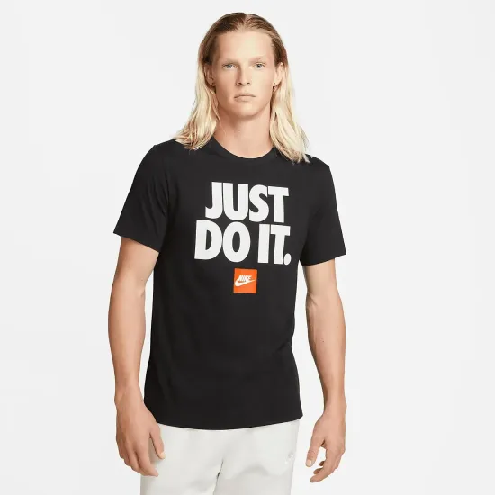 Футболка Nike Sportswear Just Do It Verbiage DZ2989-010