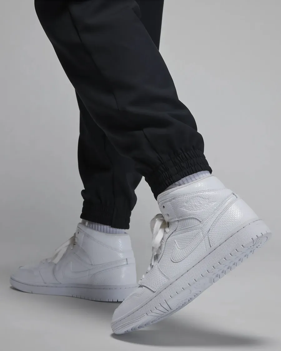 Спортивні штани Nike Air Jordan Woven Trousers DZ3375-010