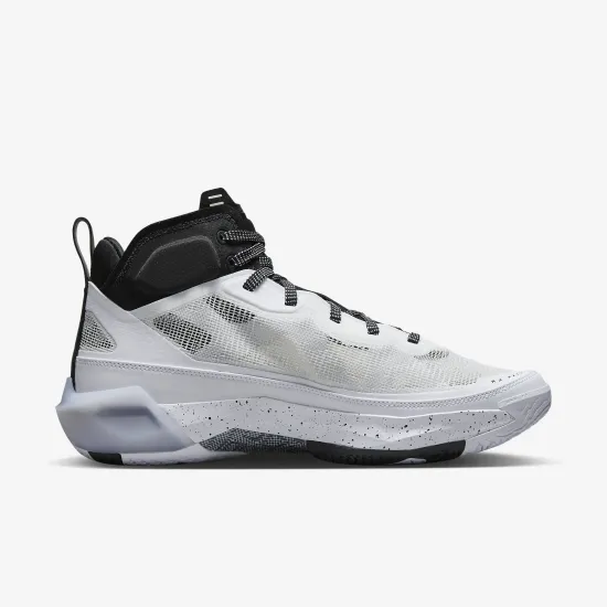 Кросівки Nike Air Jordan Max Aura 5 DZ4353-101