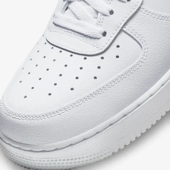Кросівки Nike Air Force 1 '07 DZ4510-100