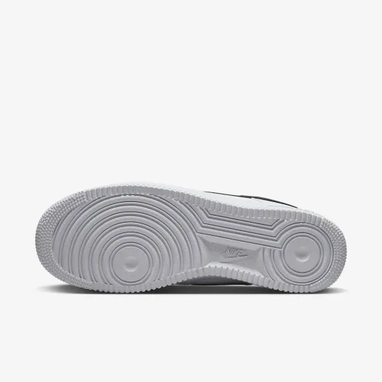 Кросівки Nike Air Force 1 '07 DZ4510-100