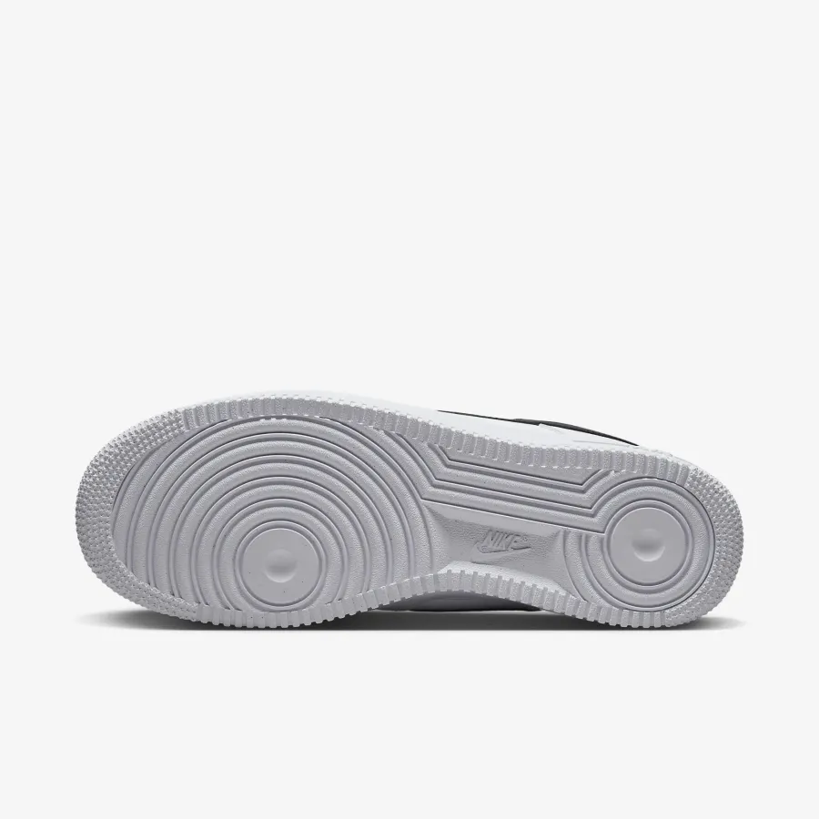 Кросівки Nike Air Force 1 '07 DZ4510-100