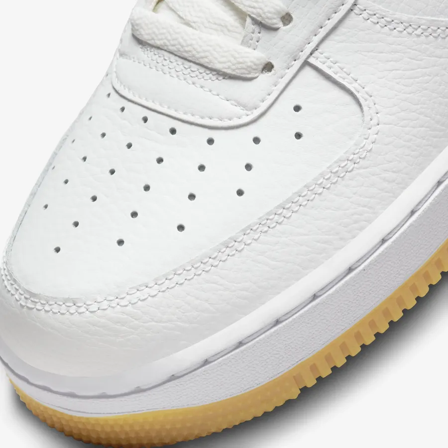 Кросівки Nike Air Force 1 07 DZ4512-100