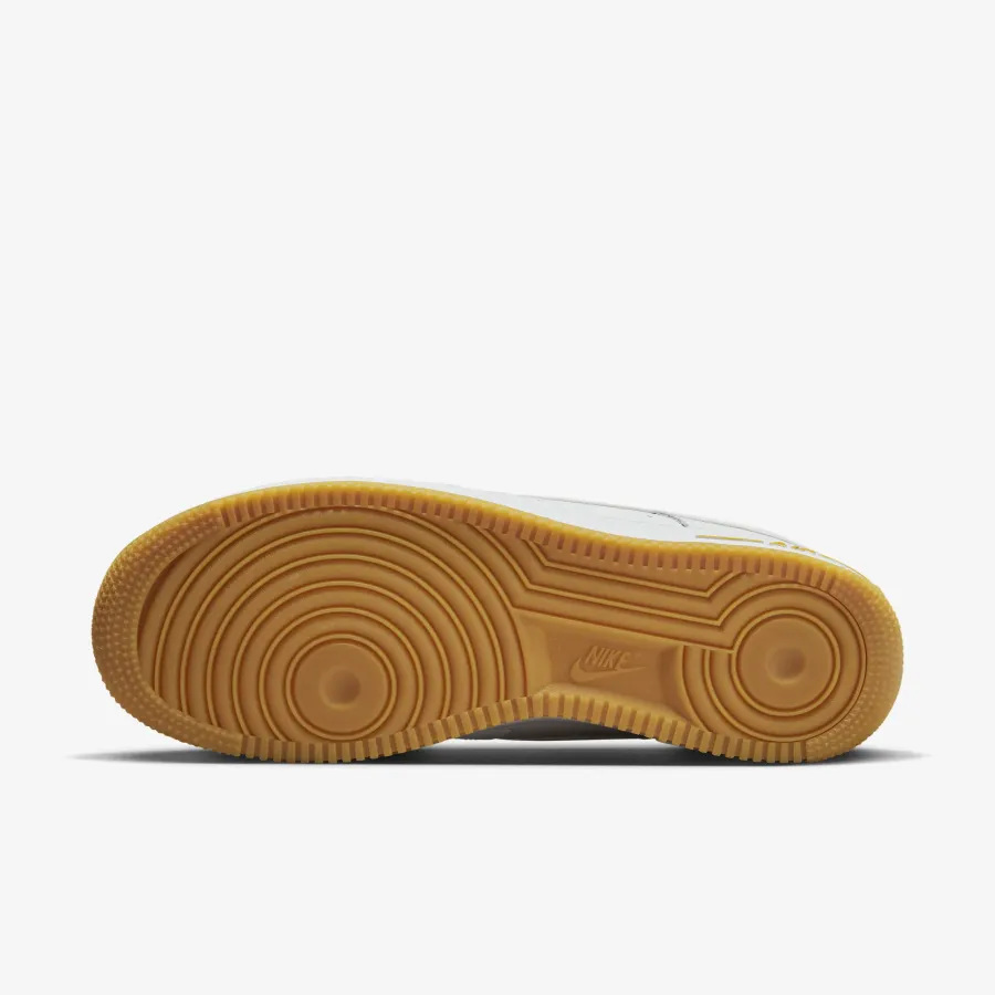Кросівки Nike Air Force 1 07 DZ4512-100