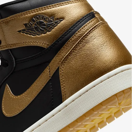 Кросівки Nike Air Jordan 1 Retro High OG DZ5485-071