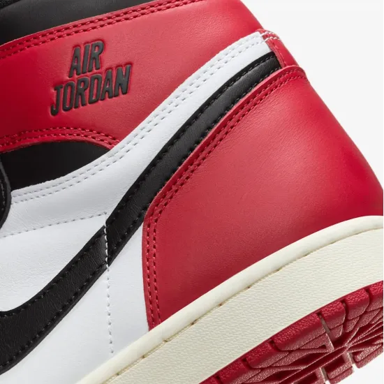 Кросівки Nike Air Jordan 1 Retro High OG DZ5485-106