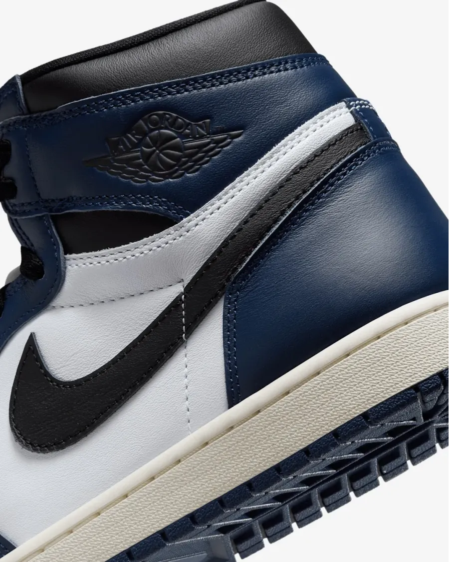 Кросівки Nike Air Jordan 1 Retro High OG DZ5485-401