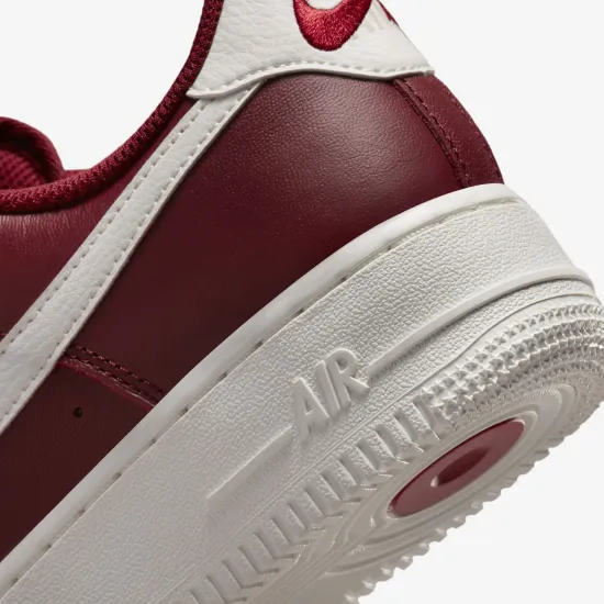 Кросівки Nike Air Force 1 07 Premium DZ5616-600