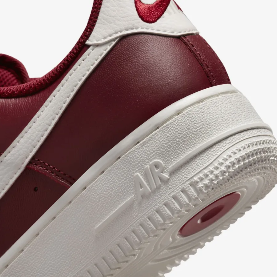 Кросівки Nike Air Force 1 07 Premium DZ5616-600