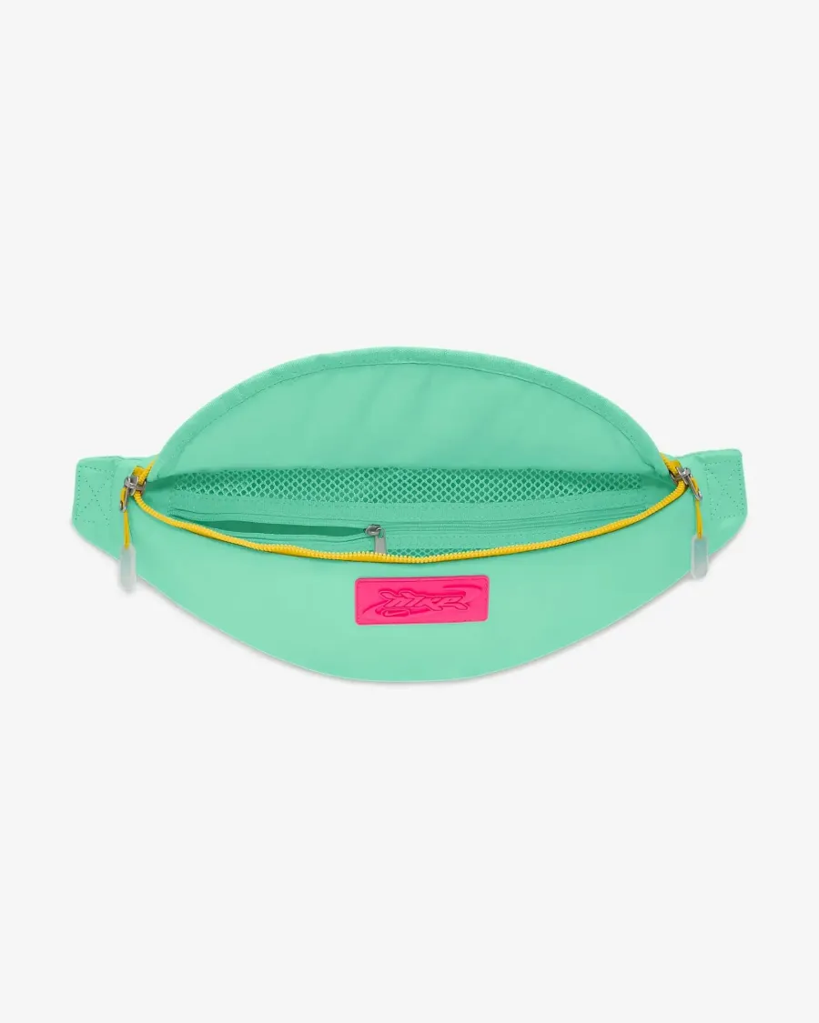 Сумка Nike Heritage Waistpack DZ6293-349