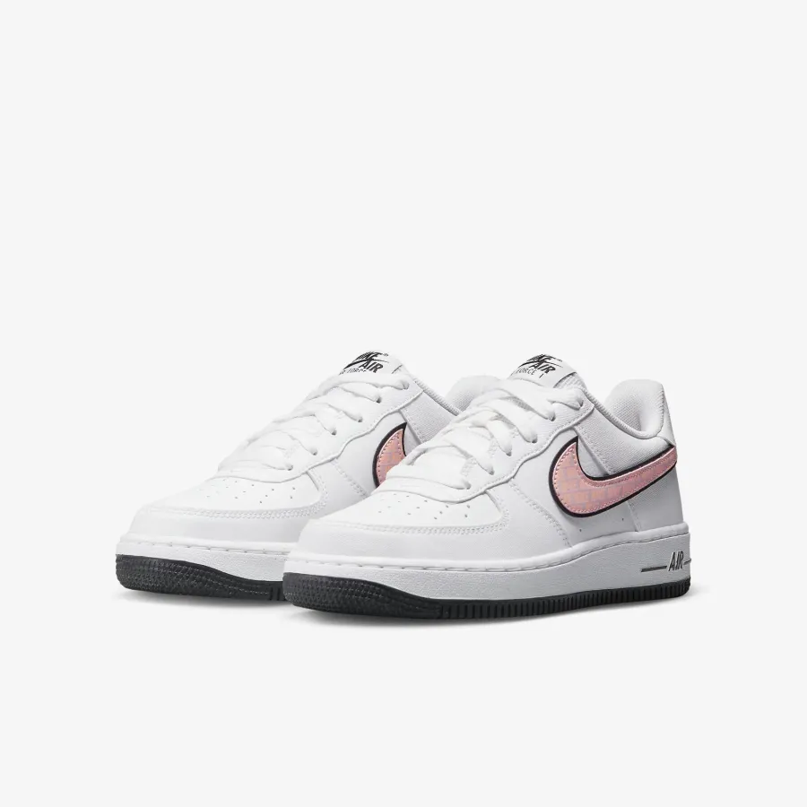 Кросівки Nike Air Force 1 DZ6307-100