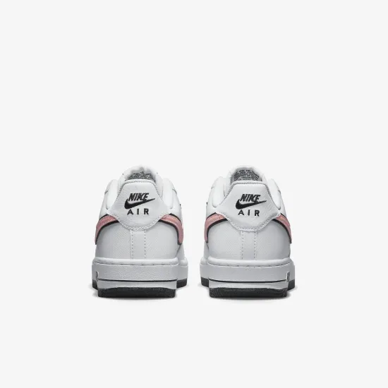 Кросівки Nike Air Force 1 DZ6307-100